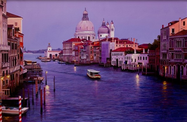 LIVING VENICE